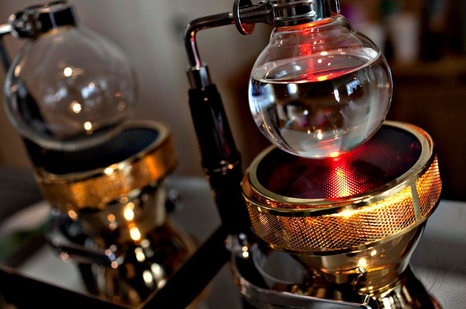 A journey to the essence of coffee at the professor’s laboratory
