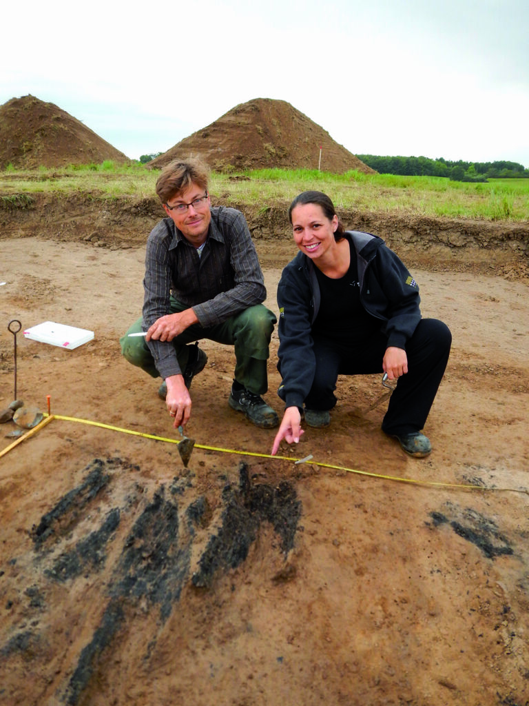 Søren Sindbæk from Aarhus University and Nanna Holm from the Danish Castle Centre are among the scientists working on the site (photo: Museum Sydøstdanmark)