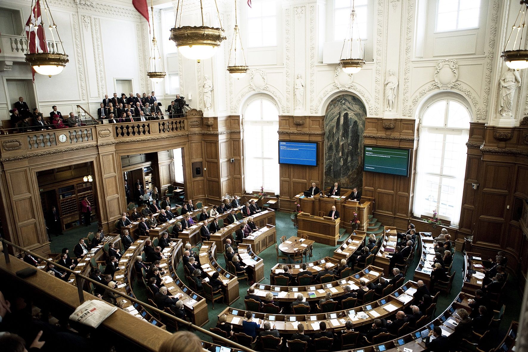 The University of Christiansborg: How politicians are saying goodbye ballot box, hello boardroom