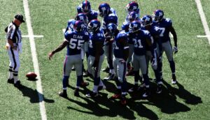 3+, Sun 21:25 - NFL: NY Giants vs Dallas Cowboys 