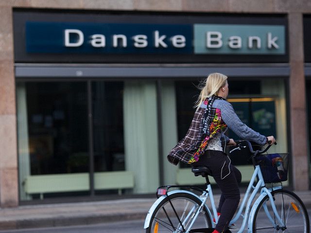 Business Round Up: Minister condemns “greedy” Danske Bank for lowering the limit for negative interest-free accounts