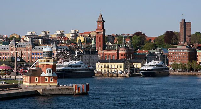 Danish police send 250 drunk Swedes back home