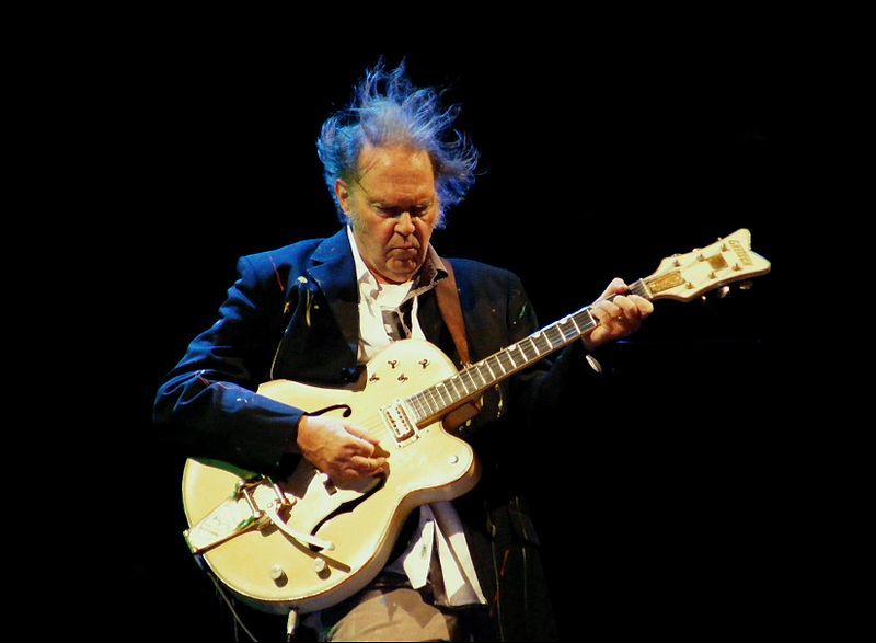 Neil Young to rock Roskilde Festival