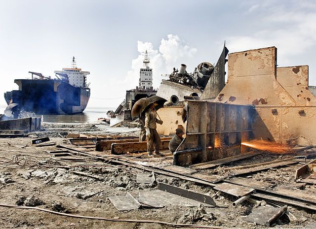 Denmark signs international convention for environmentally-sound recycling of old ships