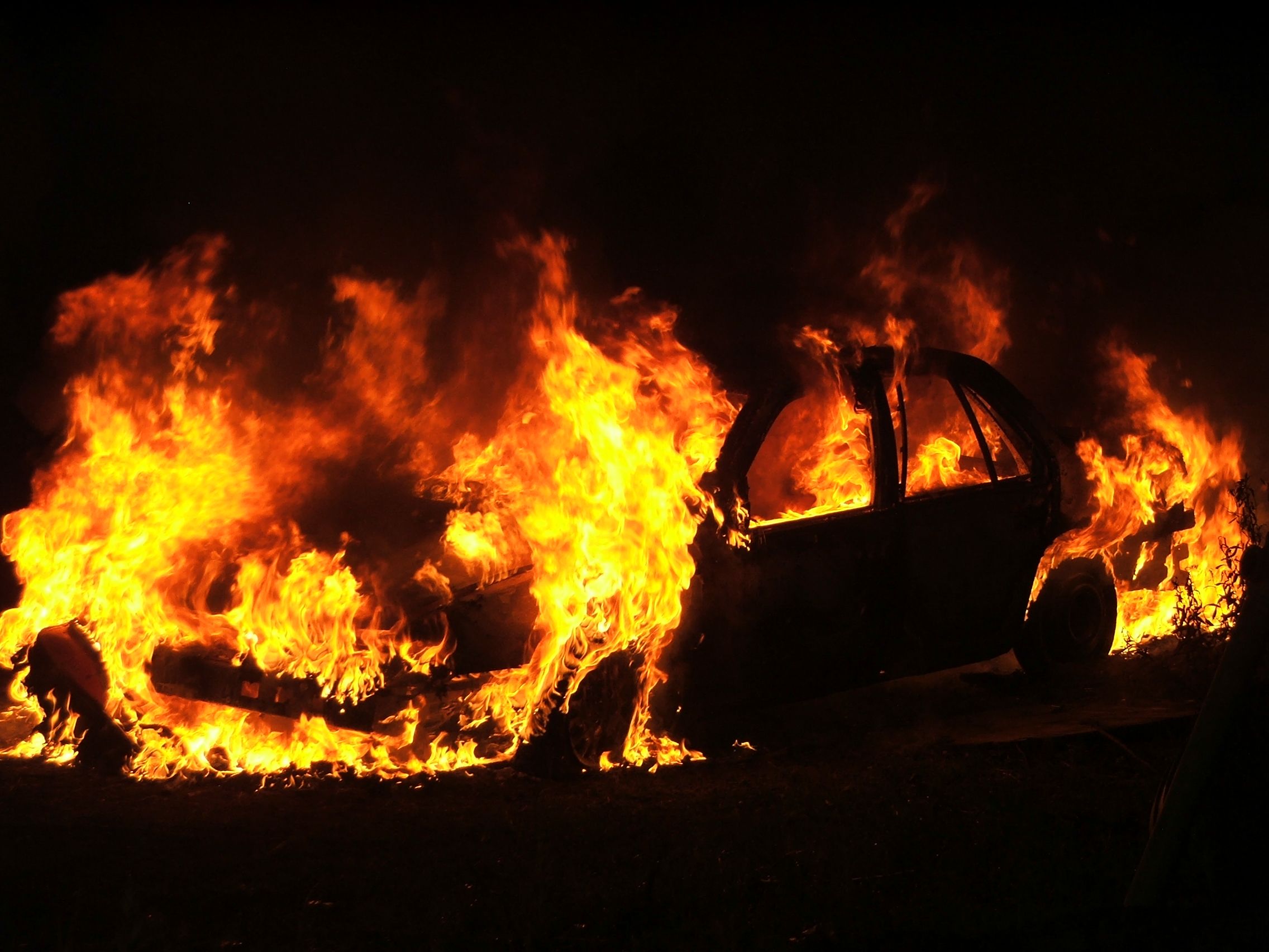 Vehicle arson spreads to small Danish town