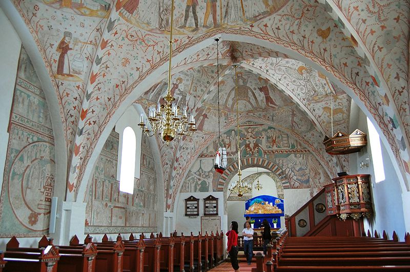 Danish church frescoes – an ambassador’s passion
