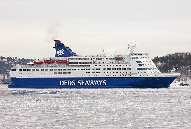Danish maritime leader rewards employees