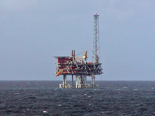 Danish government presents new North Sea oil agreement