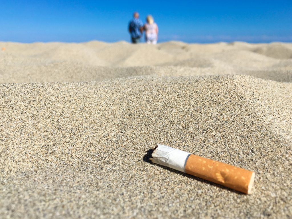 Smoke-free beach proposal unpopular with politicians but strikes a chord with public