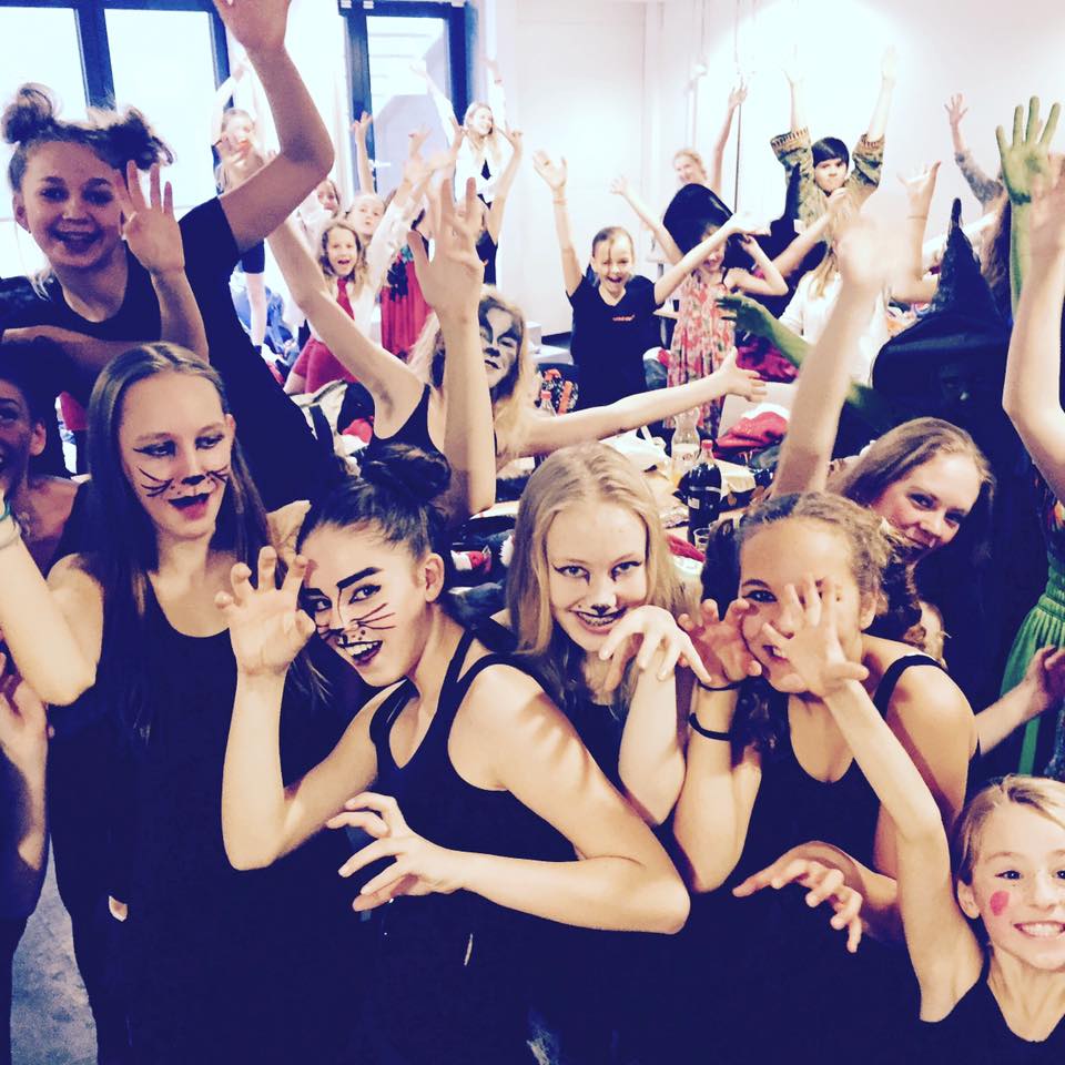 Free trial at kids’ drama school – and for one lucky twinkle toes, a free year
