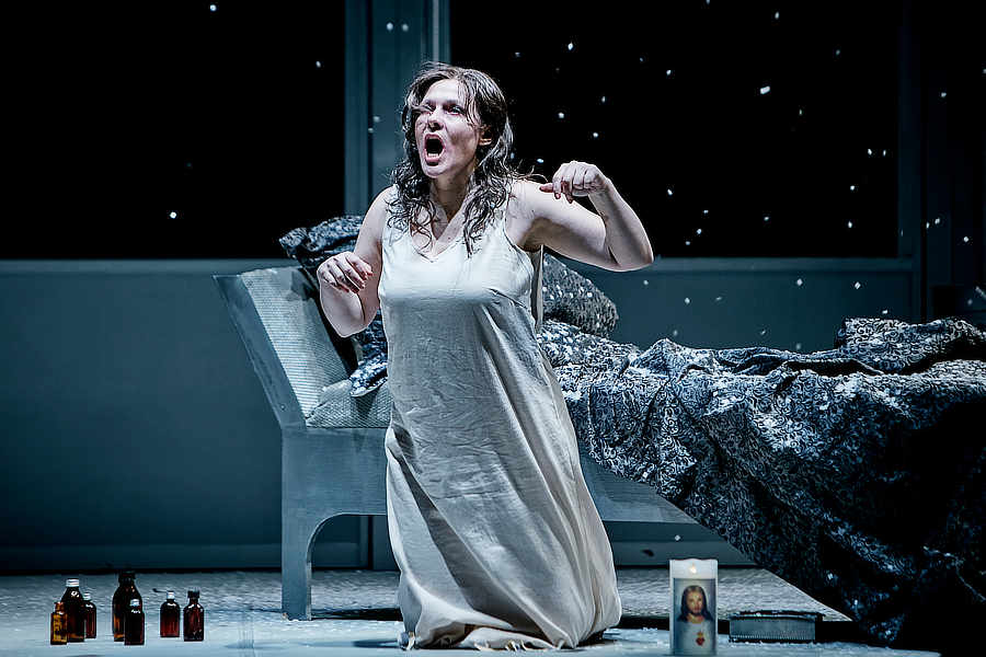 Performance Review: La Traviata lights up Gamle Scene