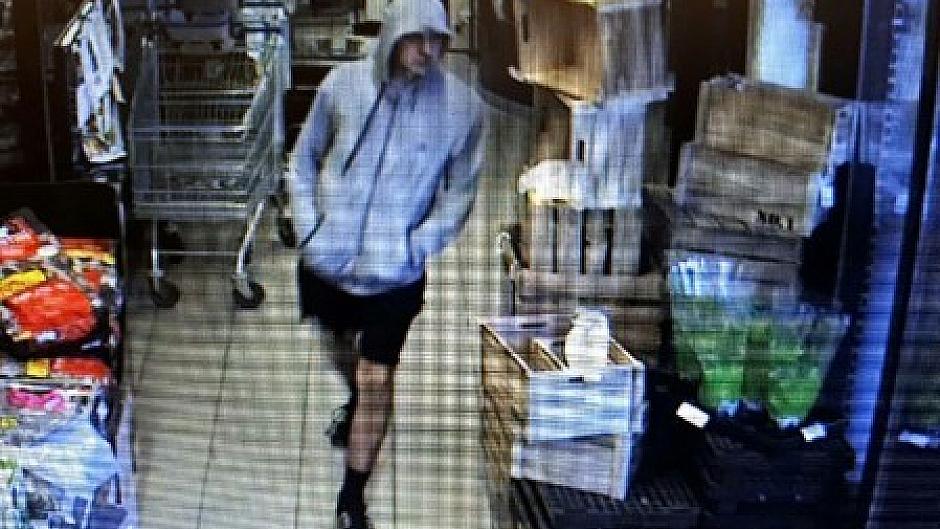 Crime News in Brief:  Man pulls knife in Danish supermarket