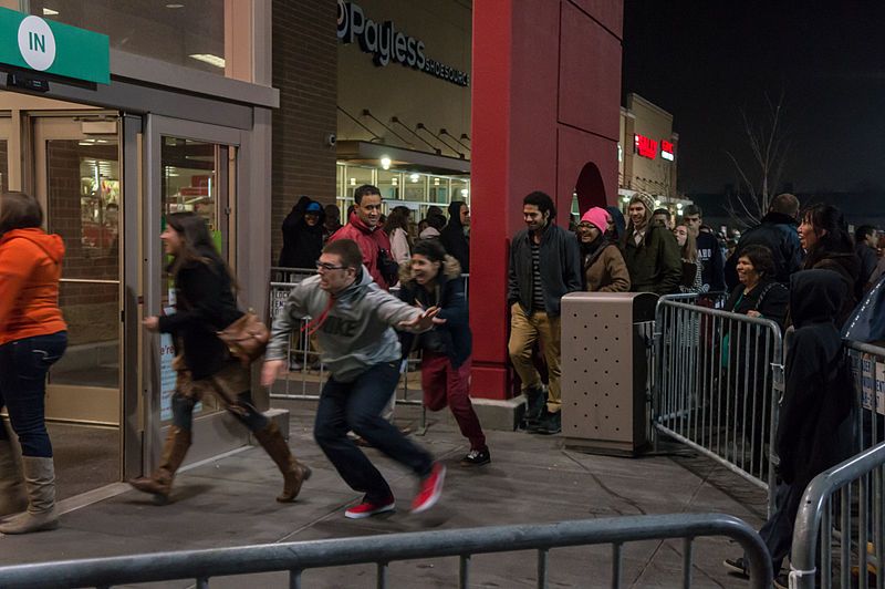 Retailers expecting another record day on Black Friday
