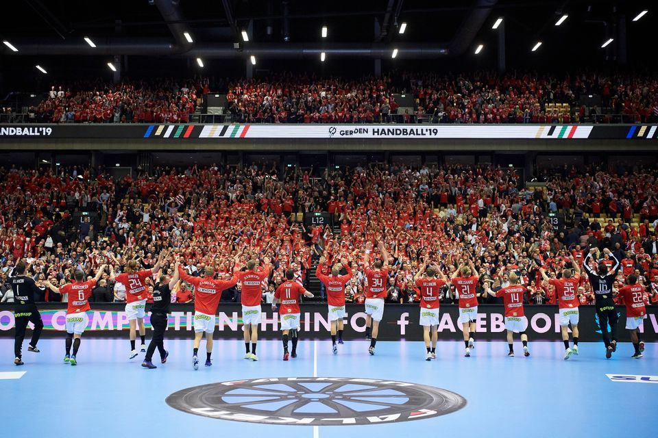 Sports News in Brief: Handball world champs to be hailed at City Hall this evening