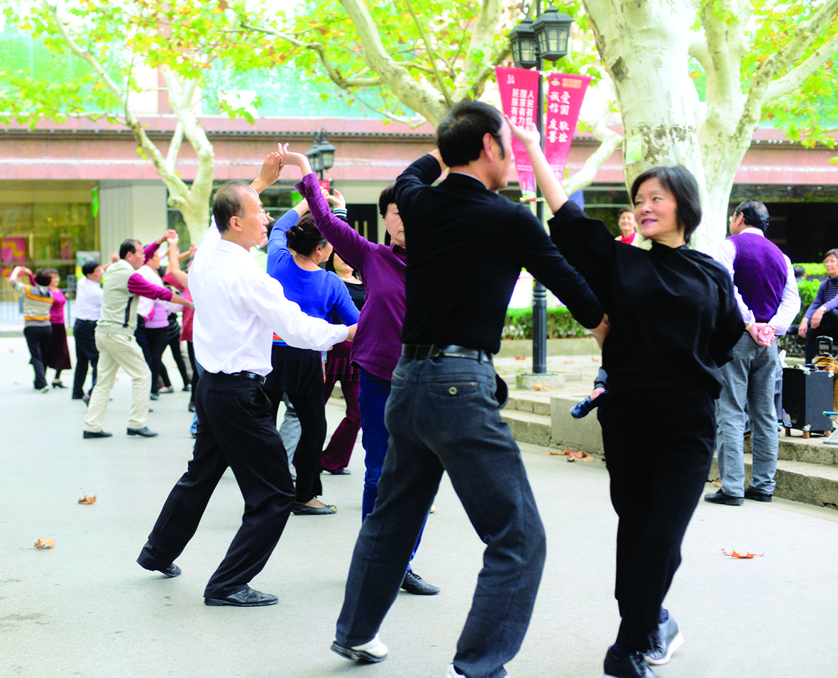 A sensory bombardment of light and rhythms: dancing China!