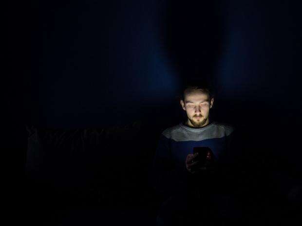 Young Danes struggle to sleep without a screen