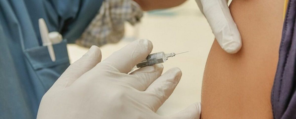 Science Round-Up: Corona vaccine made available to private sector