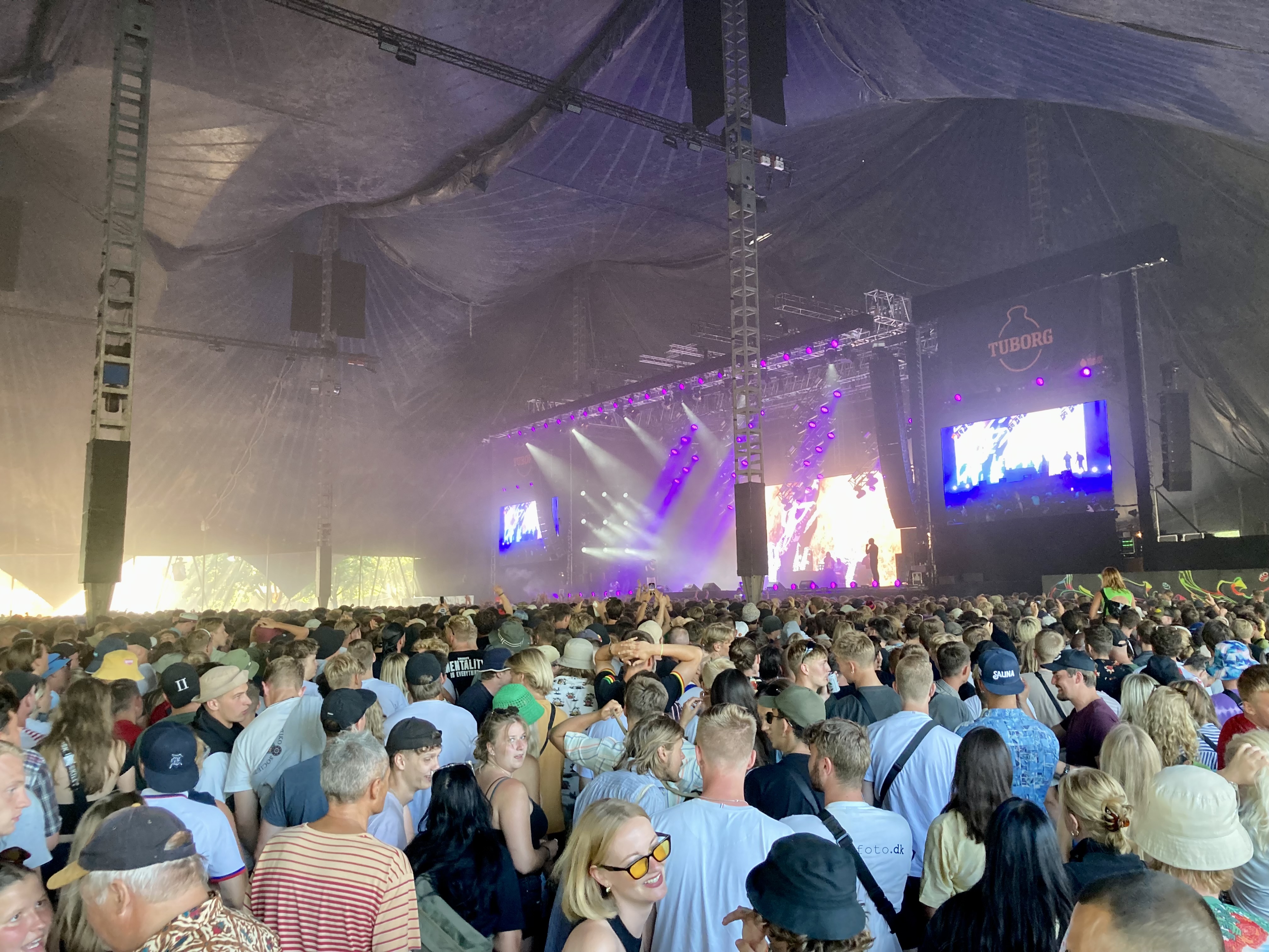 Roskilde 2022: Polo G bringt den Rap-Roussier, den das Publikum wollte – aber irgendetwas stimmt nicht