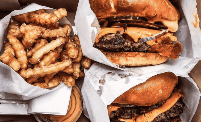 Resumen cultural: Todavía entre las mejores hamburguesas del mundo, aunque la calidad se ha diluido