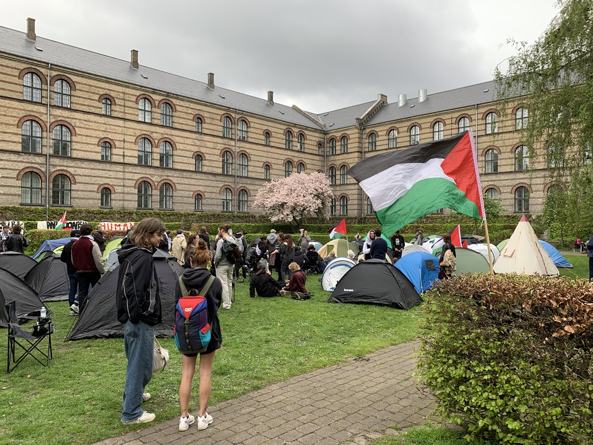 Students set up Pro-Palestine campsite demonstration at Copenhagen University in solidary with UCLA