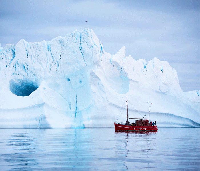 Researchers have obtained the first historical record of plastic pollution in Greenland