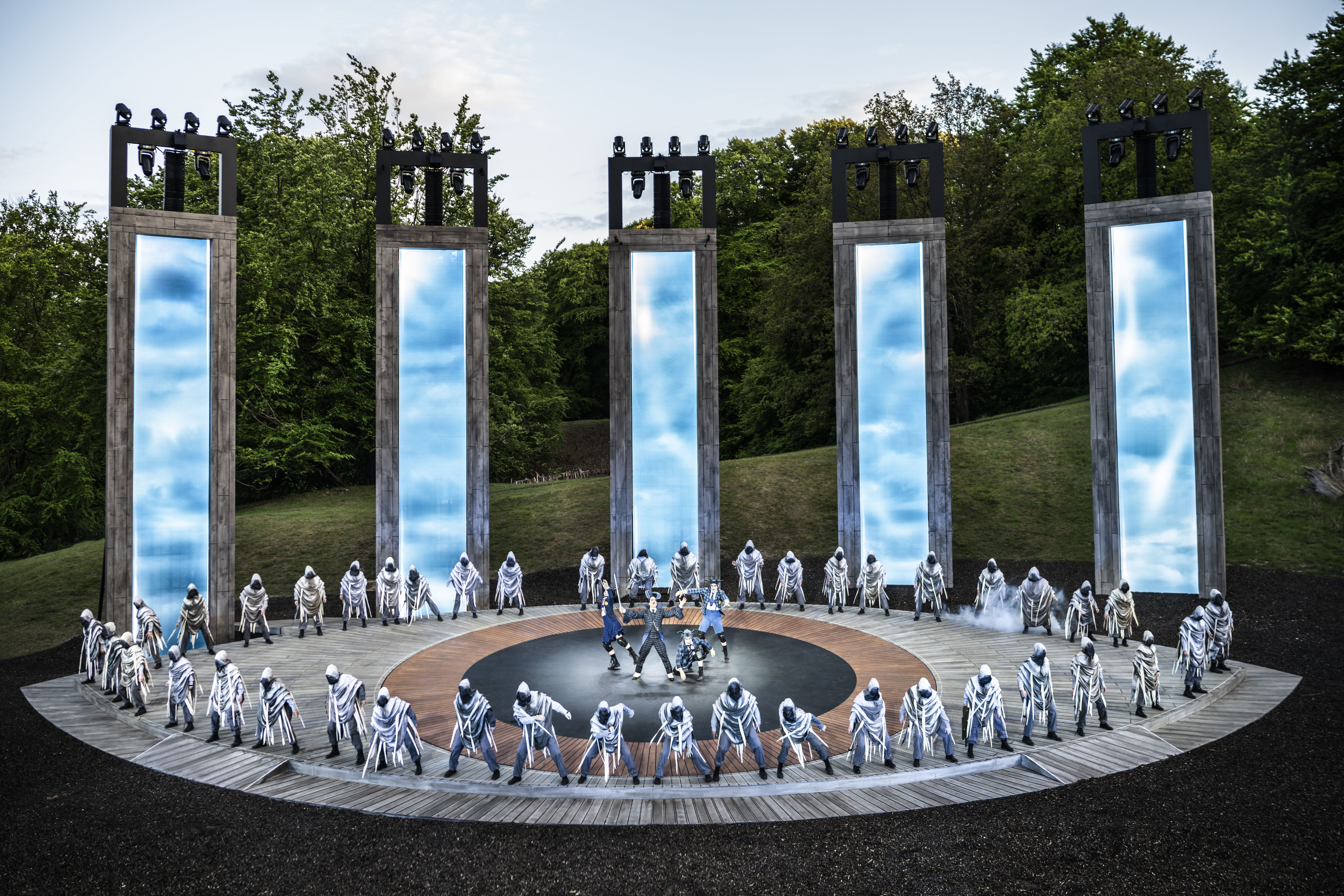 The Ice Queen reigns in Dyrehaven
