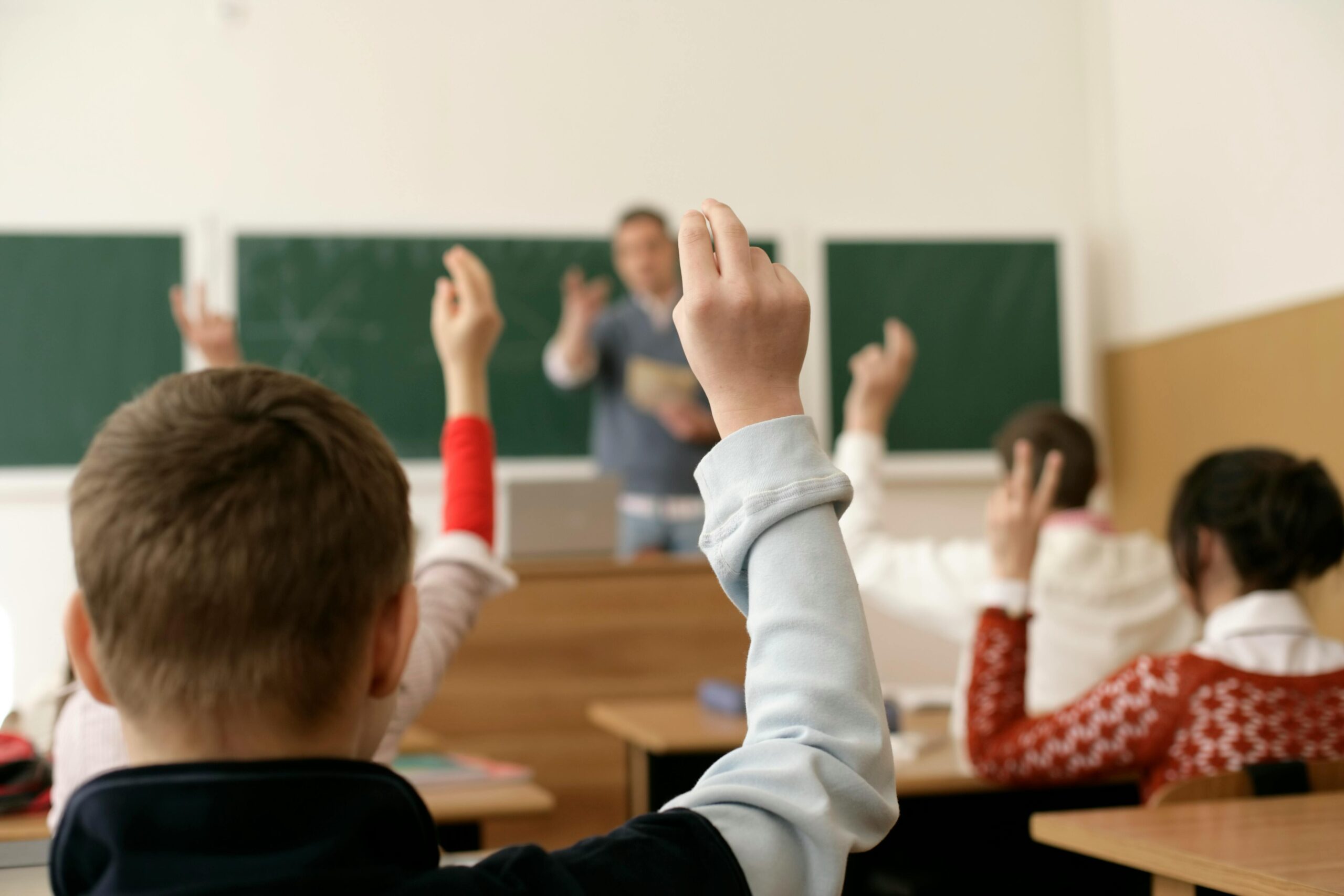 Non-EU students consistently graded 0.4 points lower than Danish classmates